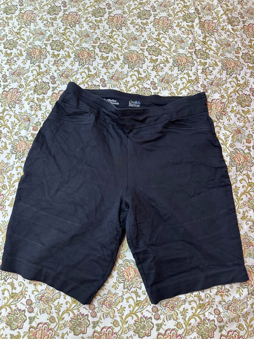 croft & barrow women’s Black Flat Front Performance Shorts